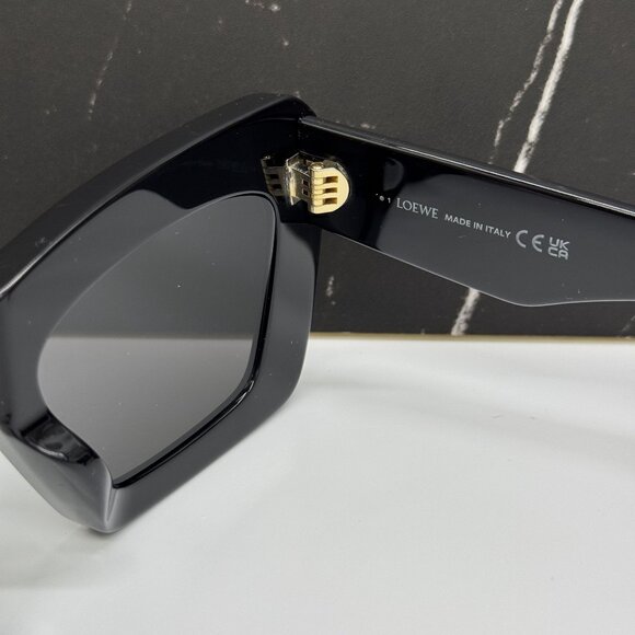 NEW LOEWE LW40145F 01A WOMEN SUNGLASSES BLACK CAT EYE LOEWE EYEWEAR LW40145I 01A - Picture 9 of 10